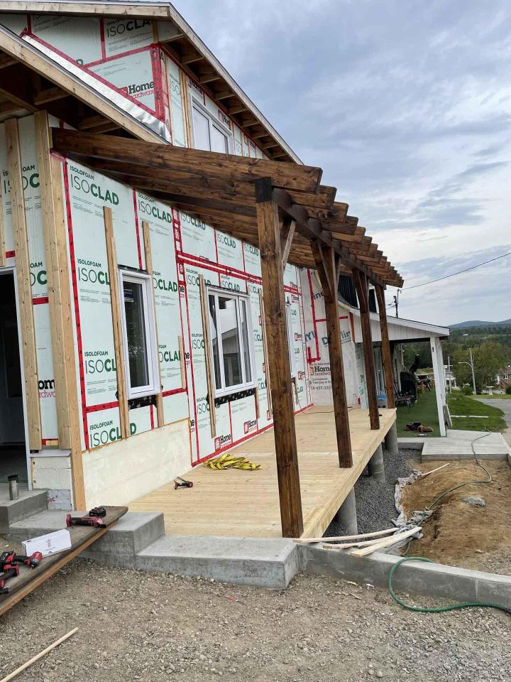 Réalisation de charpente traditionnelle Charlevoix